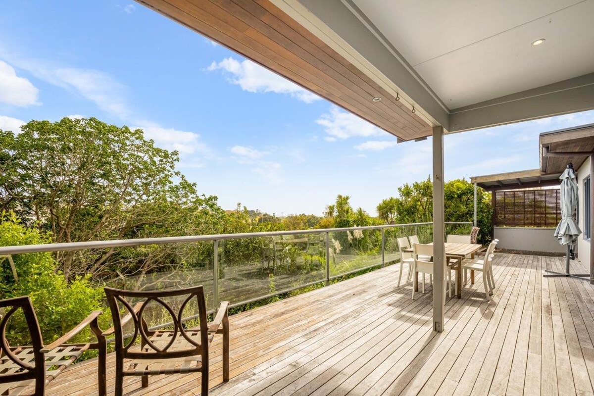 Stylish And Serene Living In Kohimarama Auckland Exterior foto